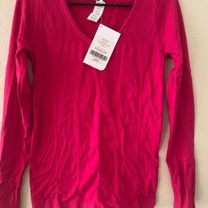 NWT Delta top